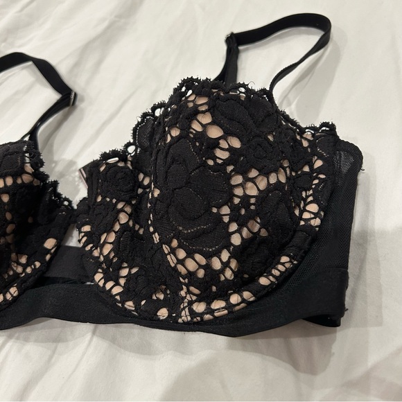 Victorias Secret Very Sexy Lined Balconet Bra - Picture 10 of 10